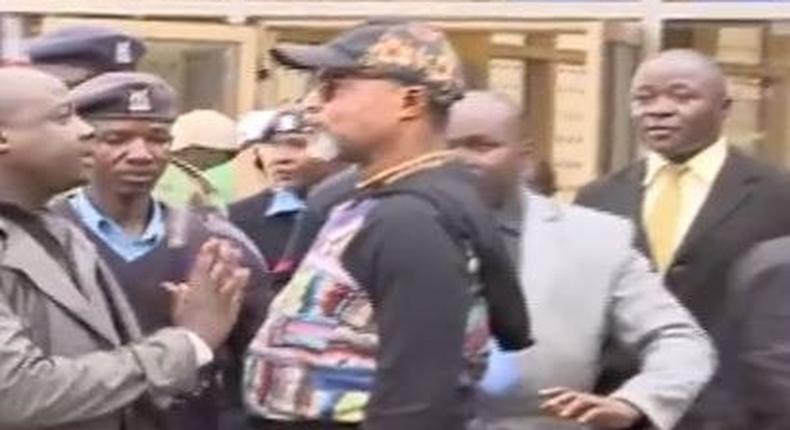 Koffi Olomide been held off by the Police
