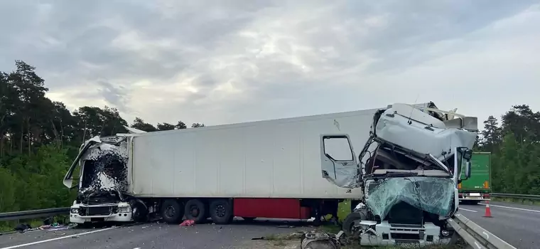 Tragiczny karambol TIR-ów na A4. Zderzyły się aż trzy pojazdy. Jedna osoba nie żyje