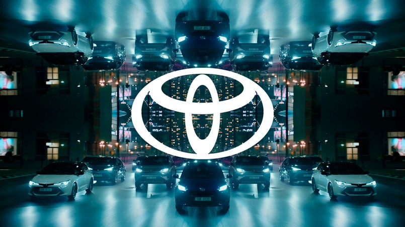 Toyota - nowe logo