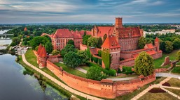 QUIZ z historii Polski. Czy znasz te daty? 8/10 powinieneś zdobyć bez problemu!