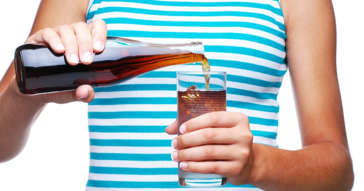 Po Jakim Czasie Od Wypicia Alkoholu Można Wziąć Tabletkę Przeciwbólową Co się dzieje w twoim organizmie w ciągu godziny od wypicia puszki coli