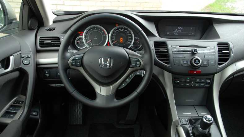 Honda Accord VIII (2008-15) – 29 700 zł za 2008 r.