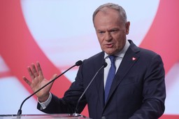 donald tusk o wyborach na węgrzech: nie jesteśmy skazani na rządy autorytarne