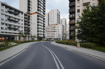 "Parkiet": Do mieszkaniowej bańki ciągle bardzo daleko