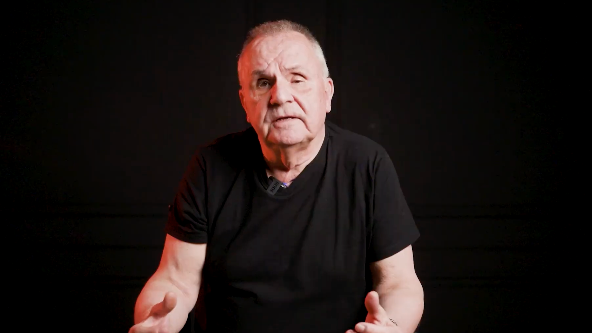 Líder Elánu Jožo Ráž.