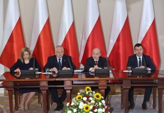 Opozycja o ustawie frankowej: To wycofanie się z obietnic. PiS: To krok do rozwiązania problemu