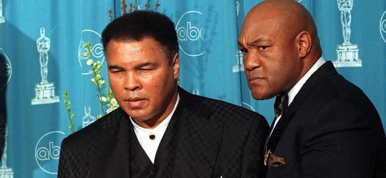 Muhammad Ali kontra George Foreman. Mija 45 lat od słynnej "bójki w dżungli" [WIDEO]