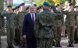 Nasza armia rośnie na zwietrzałych drożdżach. Ambitne plany Macierewicza wezmą w łeb?