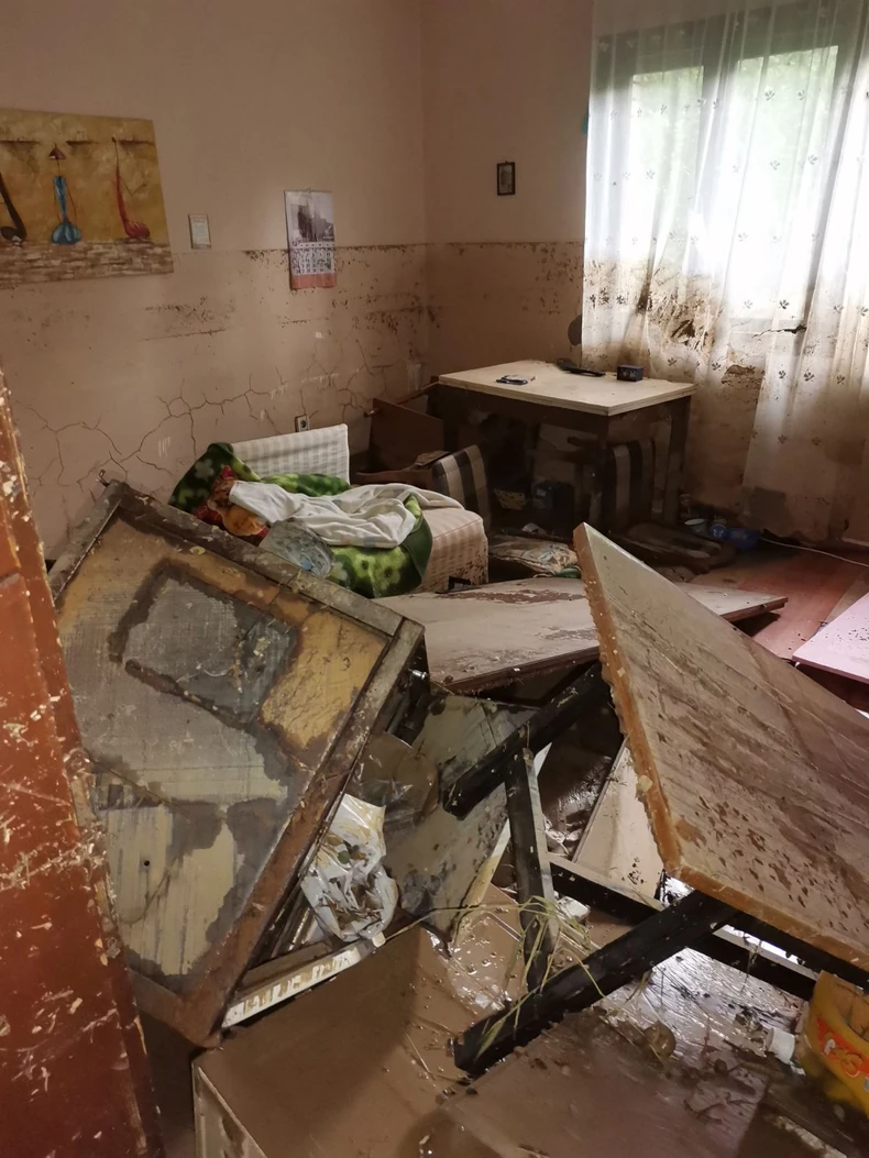 Porodica Stevanović ostala bez doma u poplavama koje su zadesile Srbiju