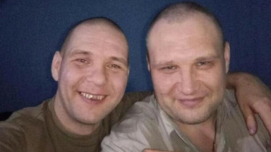 Morderca-kanibal i zabójca ćwiartujący zwłoki swych ofiar pojechali na wojnę do Ukrainy. Właśnie wrzucili wspólną fotę