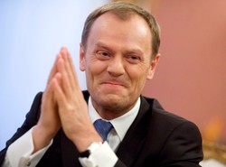 Tusk: Za rok mogą zniknąć wizy do USA