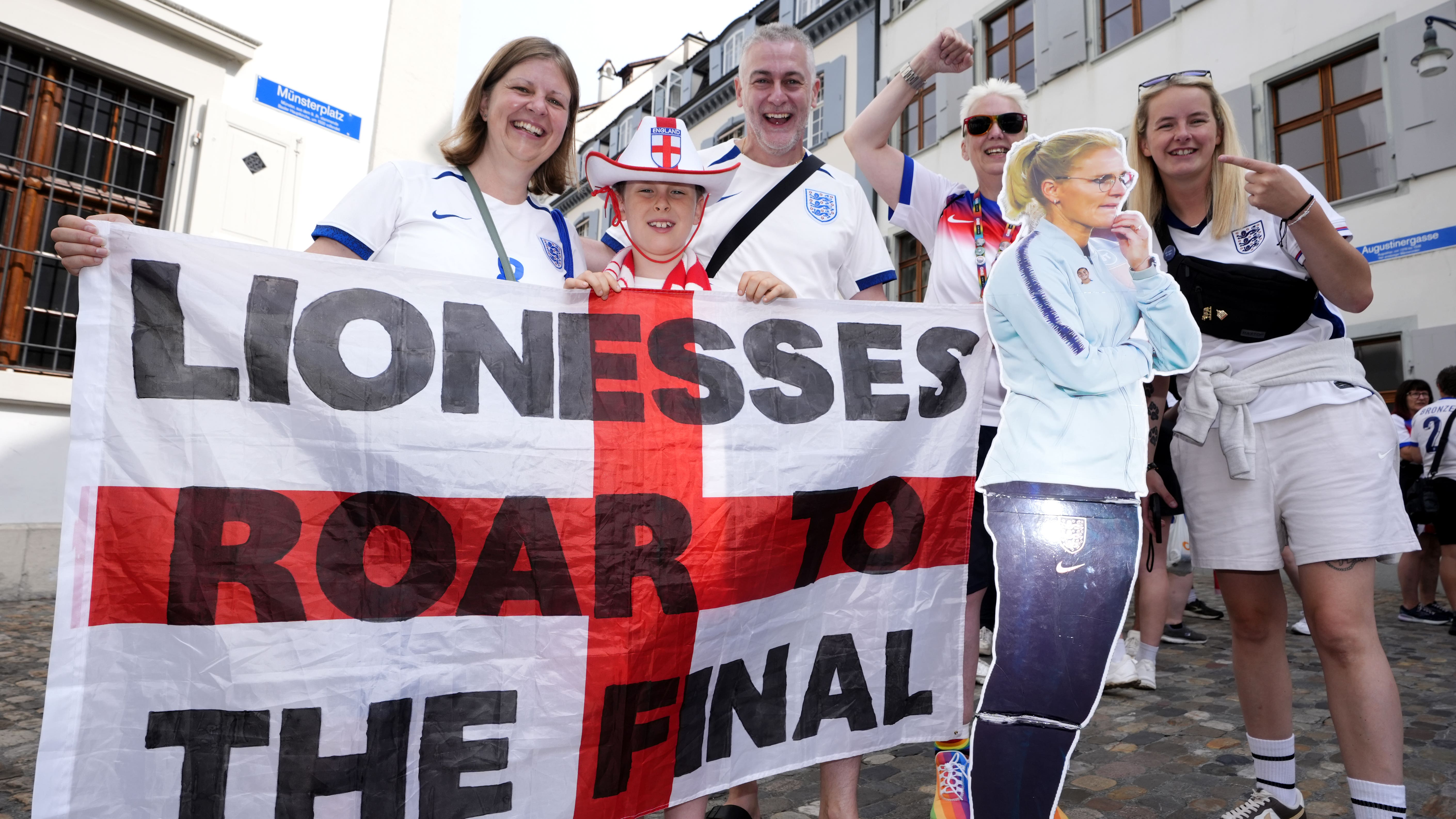 Royals lead nation backing Lionesses ahead of Euros final