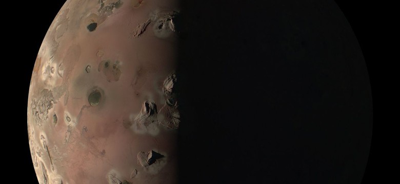 Niesamowita misja NASA. Zdjęcia z sondy Juno zapierają dech