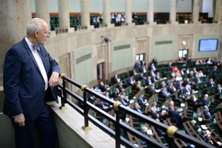 Korwin-Mikke: Program 500+ to żerowanie na głupich ludziach