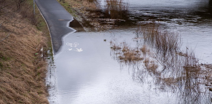 Nowe alerty IMGW. W tych województwach grozi niebezpieczeństwo