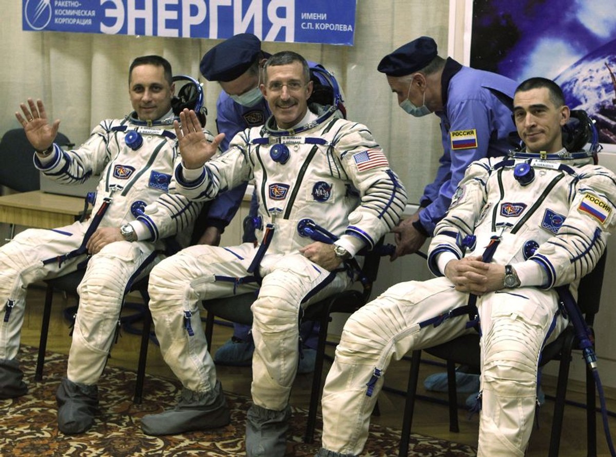 Wymyśl ciekawe pytanie, a zadasz je astronautom