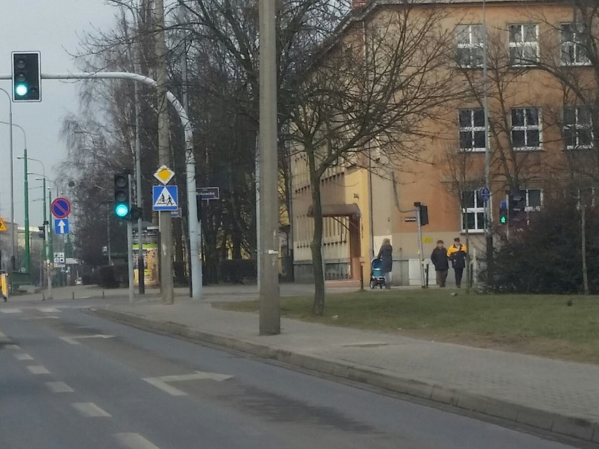 Zniknął słup ITS, który stał na środku chodnika