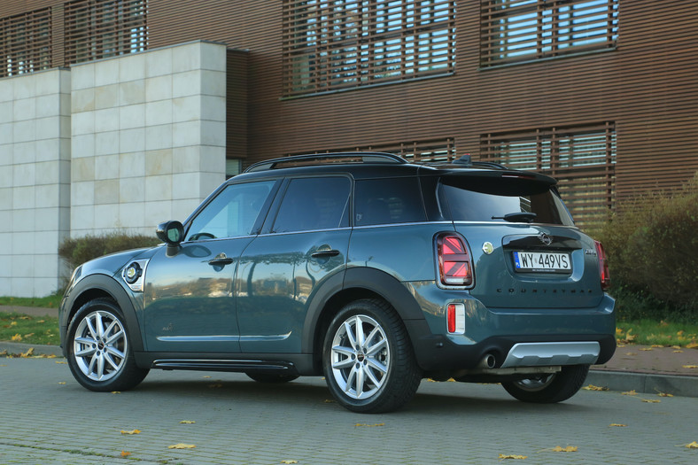 MINI Countryman Cooper SE – udane zgranie przeciwieństw