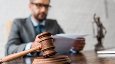 asystent sędziego zarobi więcej