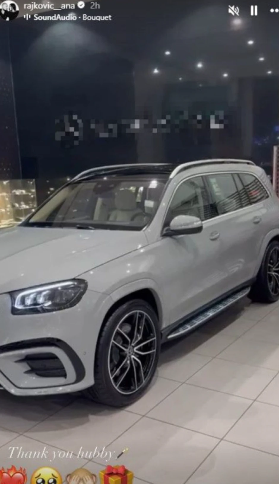 Ana Rajković od muža dobila automobil