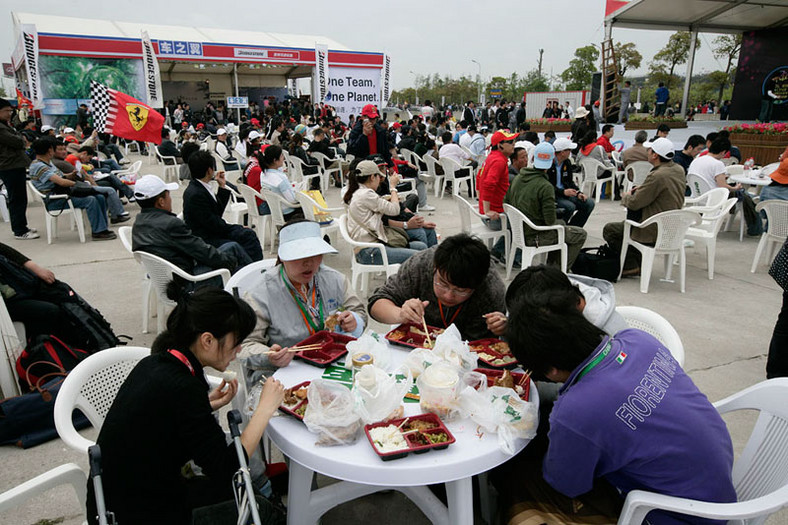 Grand Prix Chin 2009: kulisy wyścigu fotografował Jiří Křenek