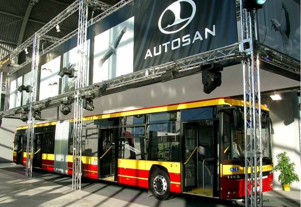 Autosan dostarczy wojsku osiem autobusów