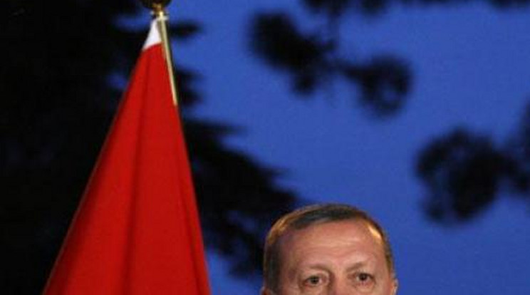 A török elnök szerint a nők nem egyenlőek a férfiakkal