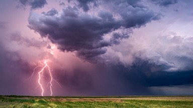 Deszcz i burze niemal w całej Polsce. Pogoda na dziś