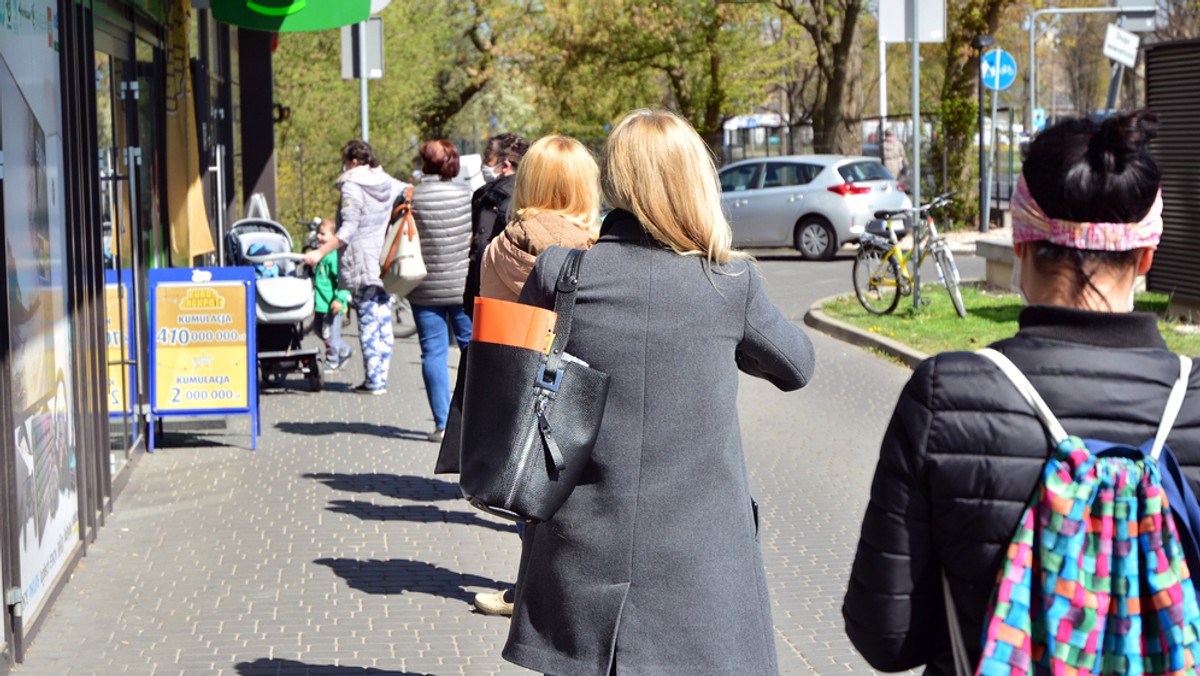 Koronawirus: bez szczepień będzie kolejna fala. Możliwe nowe lockdowny