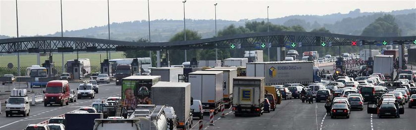 Motocykliści zablokowali autostradę