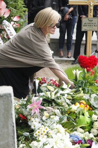 Katarzyna Figura na pogrzebie Marcina Wrony