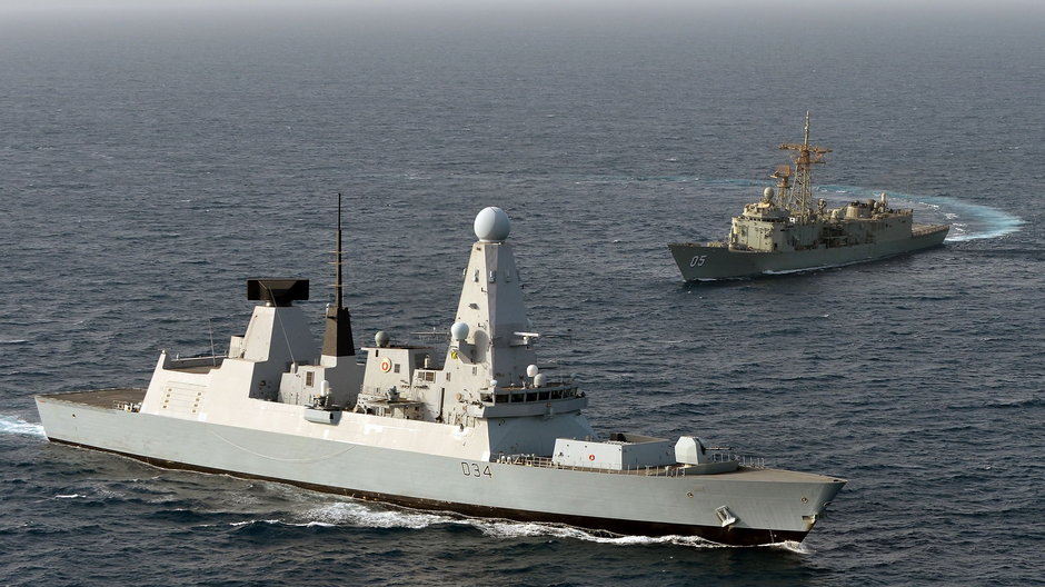 HMS Diamond wraz z HMAS, manewry w Melbourne 2012 r. Fot. LA(Phot) Gary Weatherston/MOD