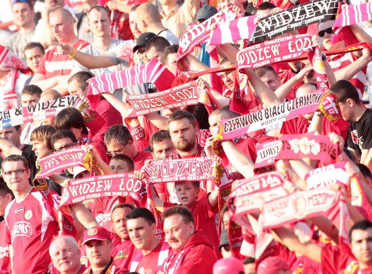 Kibice Widzewa wypisali wulgarne hasło na aucie radnej PO?