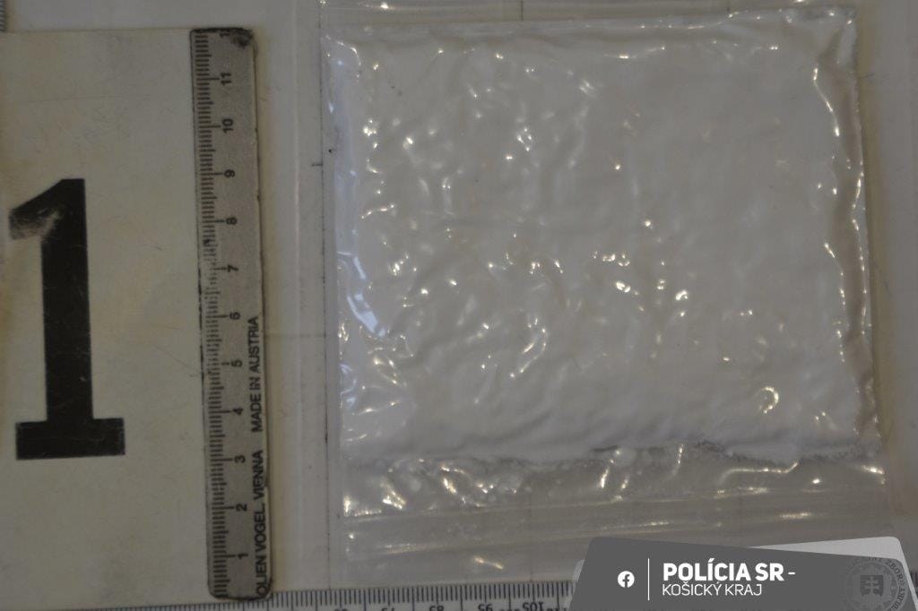 Polícia našla v košickom byte našla kokaín a extázu.