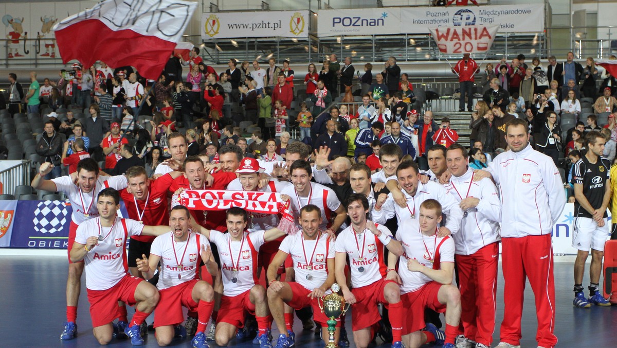 Już w sobotę 18 lutego 2012 roku reprezentacje Polski kobiet i mężczyzn w hokeju na trawie zaczynają walkę o awans do igrzysk olimpijskich w Londynie.