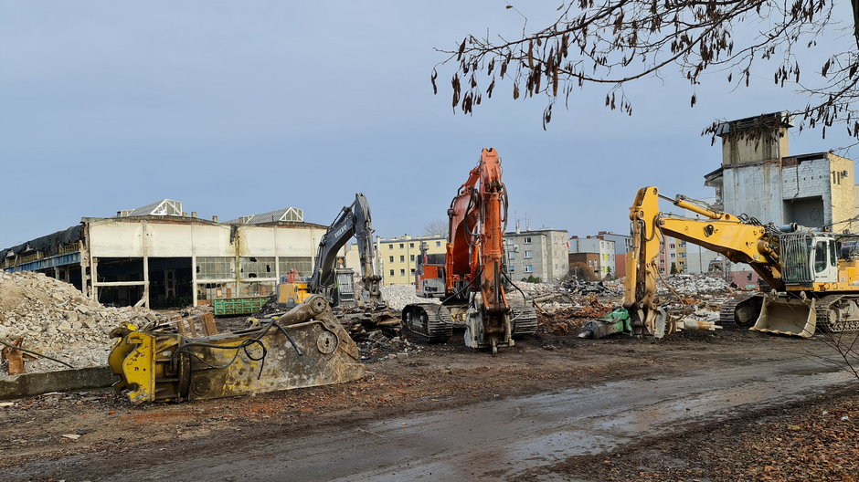 Wyburzanie fabryki Cegielskiego 