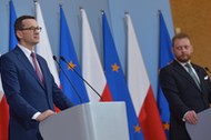 Premier Mateusz Morawiecki i ówczesny minister zdrowia Łukasz Szumowski