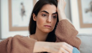 Neurotransmiteri uključuju serotonin i dopamin,   imaju glavnu ulogu u regulisanju našeg raspoloženja.