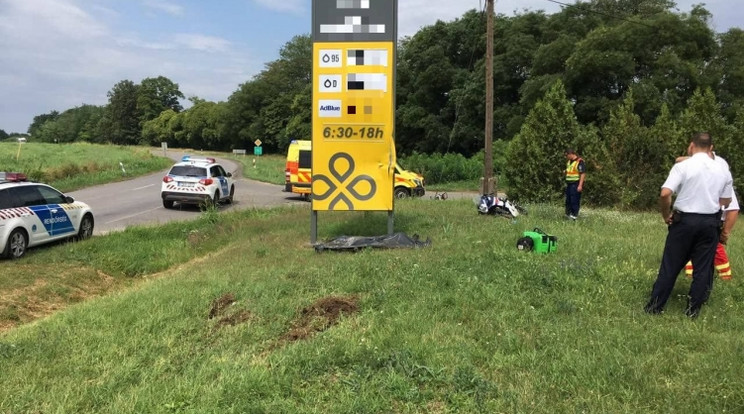 Halálos motorosbaleset történt a Tolna megyei Zombán /Fotó: police.hu