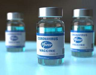 Południowoafrykański wariant koronawirusa może zakażać mimo zaszczepienia preparatem Pfizera