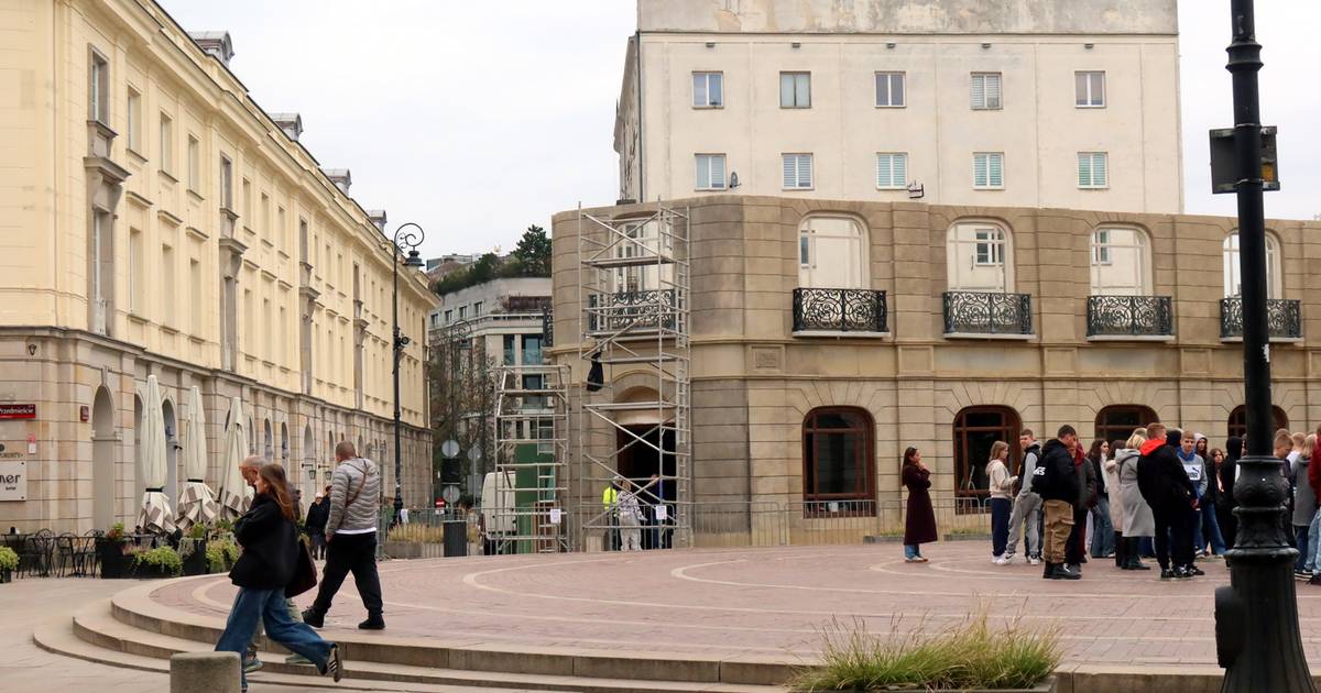 Warszawiacy proszeni o wyłączenie telewizorów. Dostali instrukcję