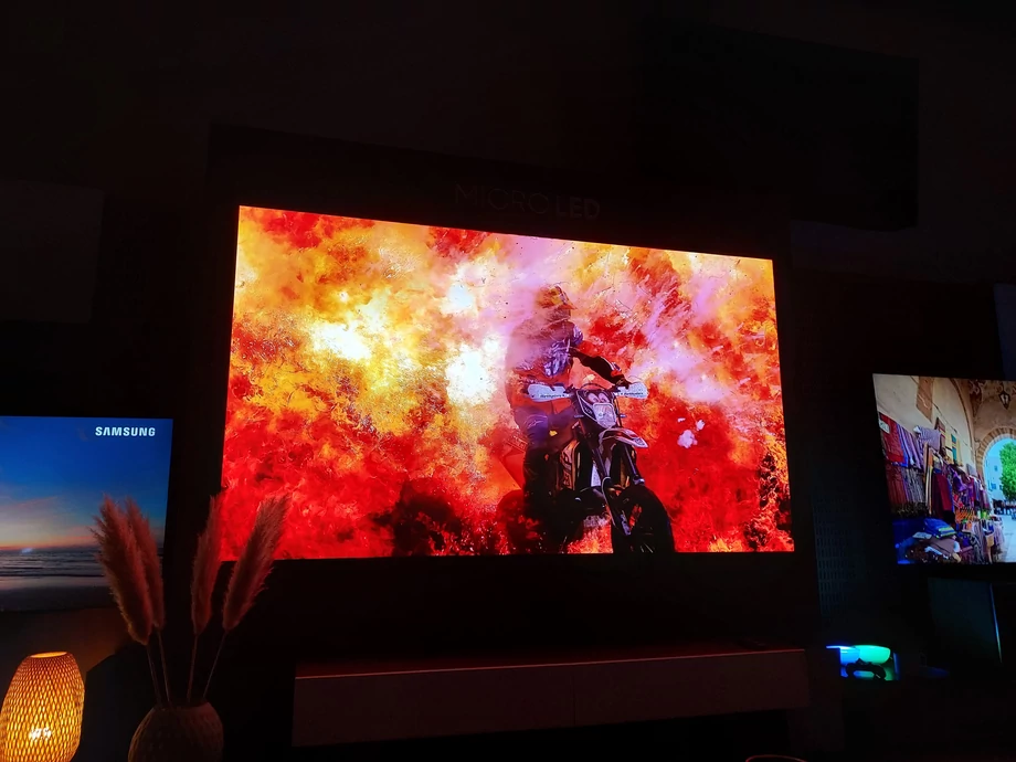 Telewizor Samsung Micro LED o ekranie 110 cali w centrum pokazowym pod Warszawą