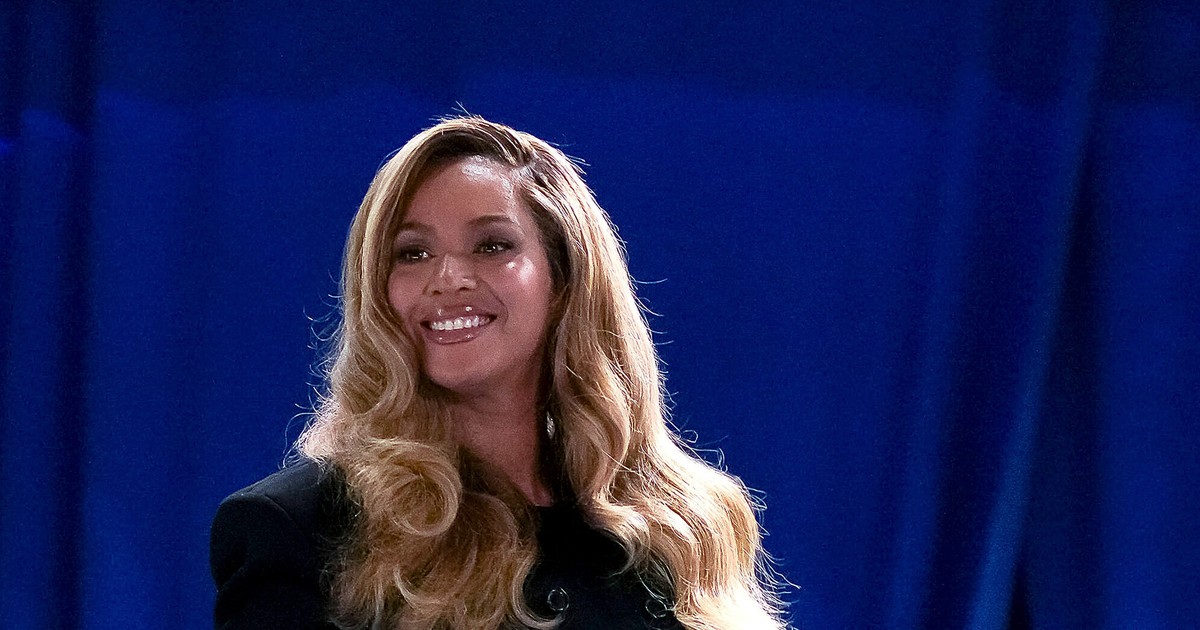 Hatalmasat bakizott a színpadon Beyonce