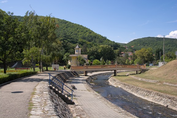 Besplatna banja za penzionere iz ovog grada: Plaćaju odmor za 300 ljudi, prijave počinju za par dana, a ovo su dva ključna uslova