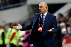 Czerczesow wraca z bezrobocia. Poprowadzi zespół mistrza Węgier