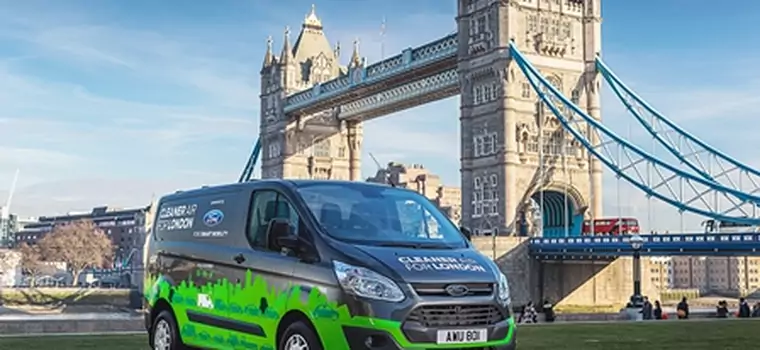 Hybrydowe vany Forda oczyszczą Londyn ze spalin