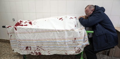 Bestie nie ludzie. Nie uwierzysz, co robią Rosjanie z ciałami zabitych Ukraińców w Mariupolu