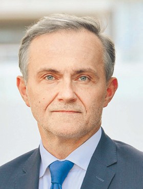 Wojciech Szczurek, Gdynia