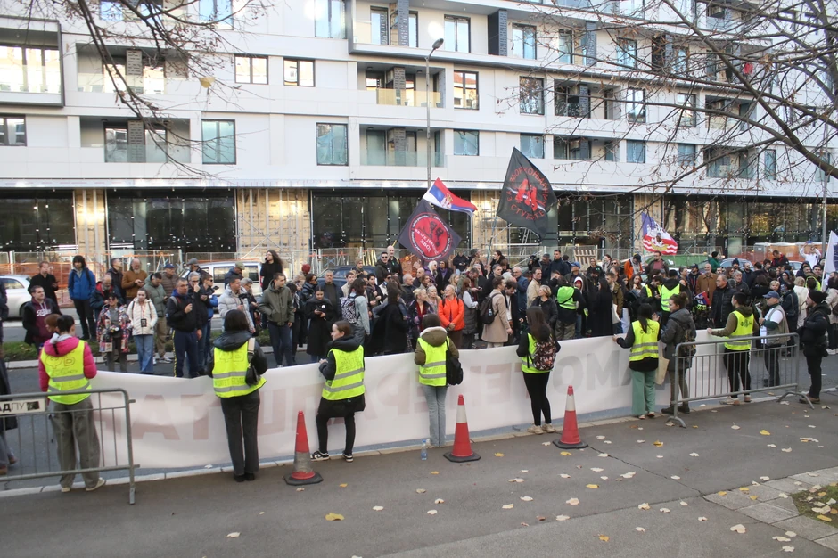 Protest ispred Tužilaštva za organizovani kriminal