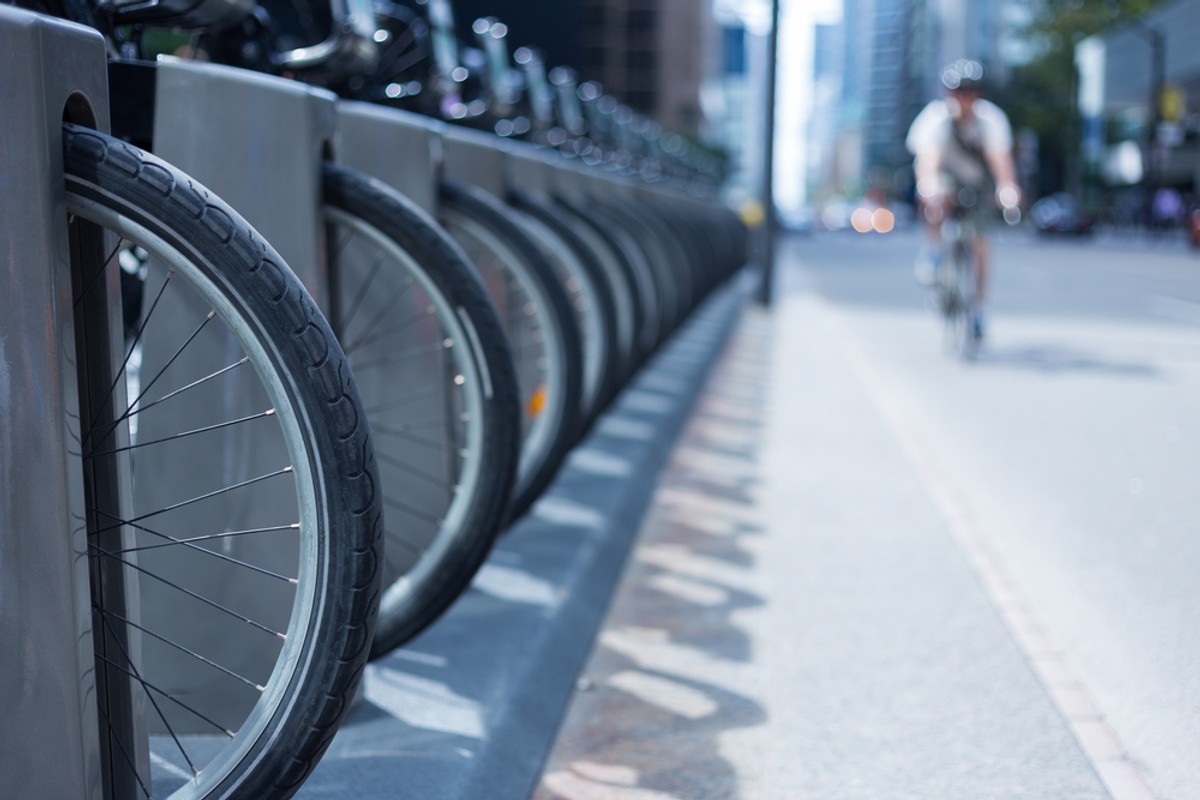 ZDM zaznacza, że 90 proc. wypożyczeń rowerów odbywa się bezdotykowo, przez aplikację mobilną